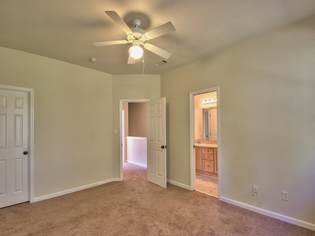2014 Midyette Road, Unit 702 Tallahassee, FL 32301 - Photo 15 of 36 Gallery Image 15