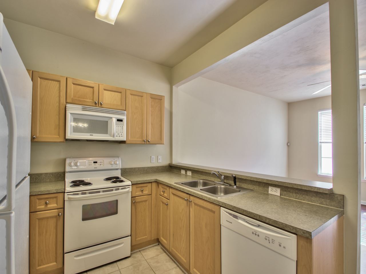 2014 Midyette Road, Unit 702 Tallahassee, FL 32301 - Photo 26 of 36 Gallery Image 26
