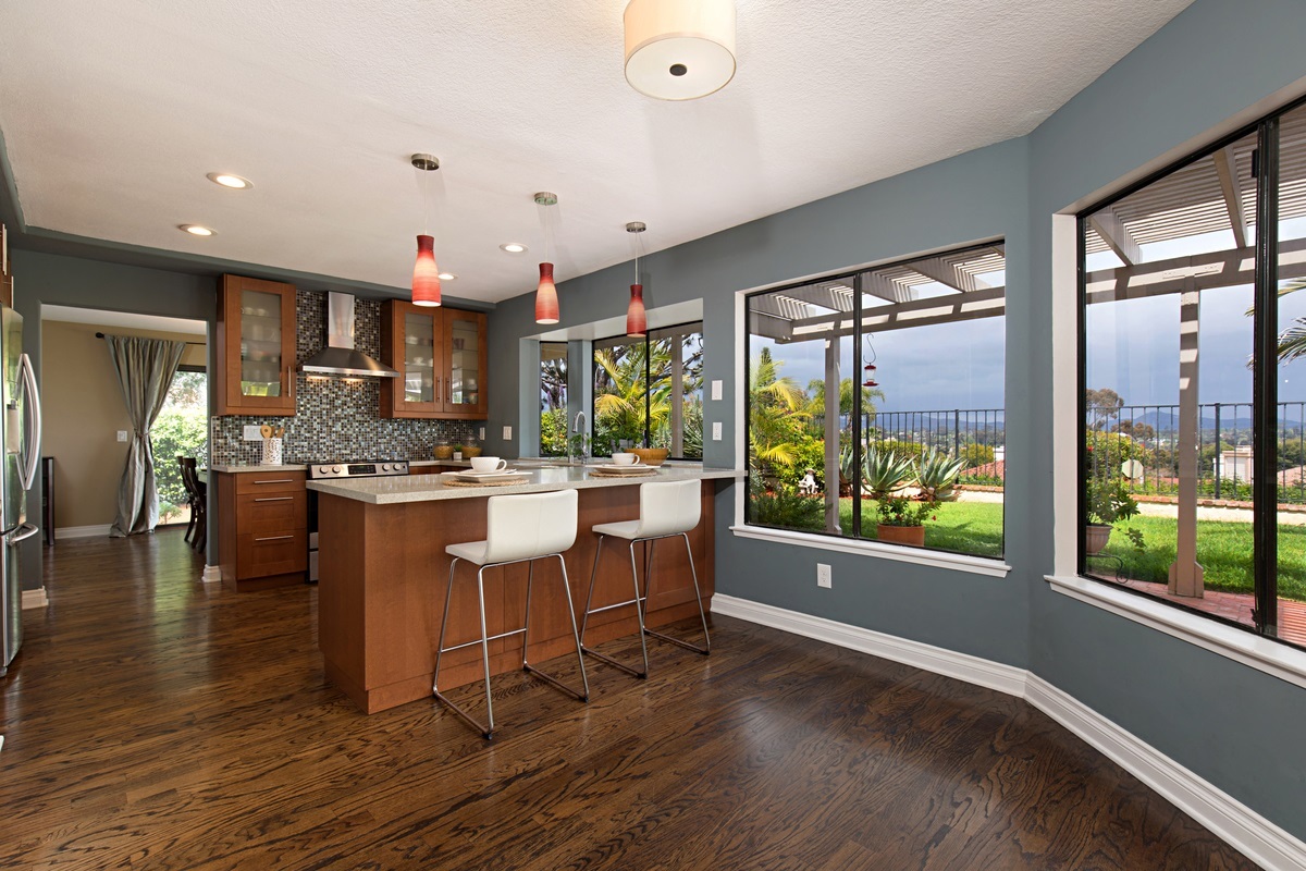 261 Via Palacio Encinitas, CA 92024 - Photo 12 of 25 Gallery Image 12