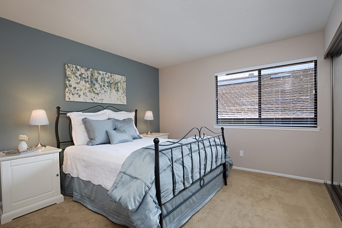 261 Via Palacio Encinitas, CA 92024 - Photo 16 of 25 Gallery Image 16