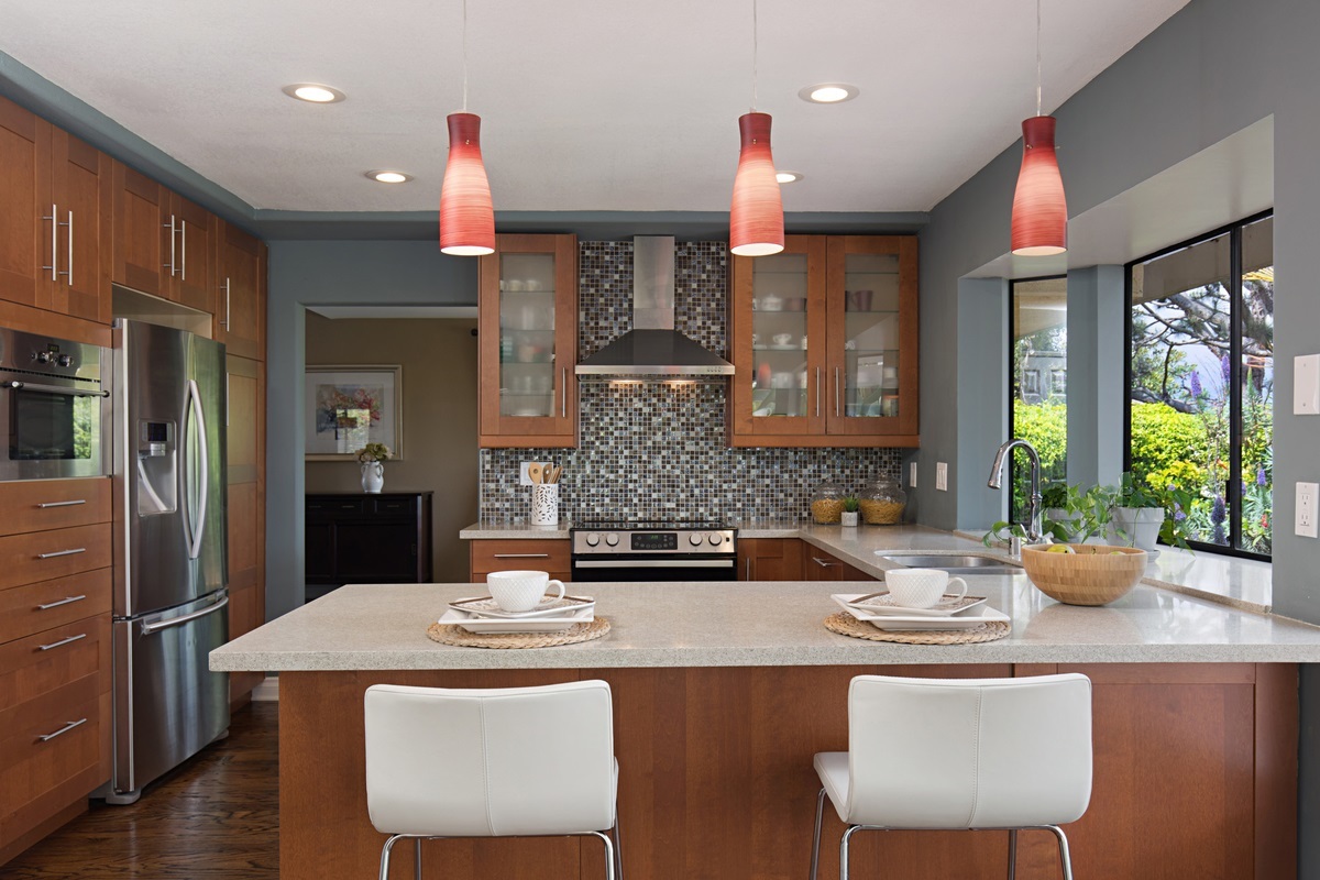 261 Via Palacio Encinitas, CA 92024 - Photo 9 of 25 Gallery Image 9