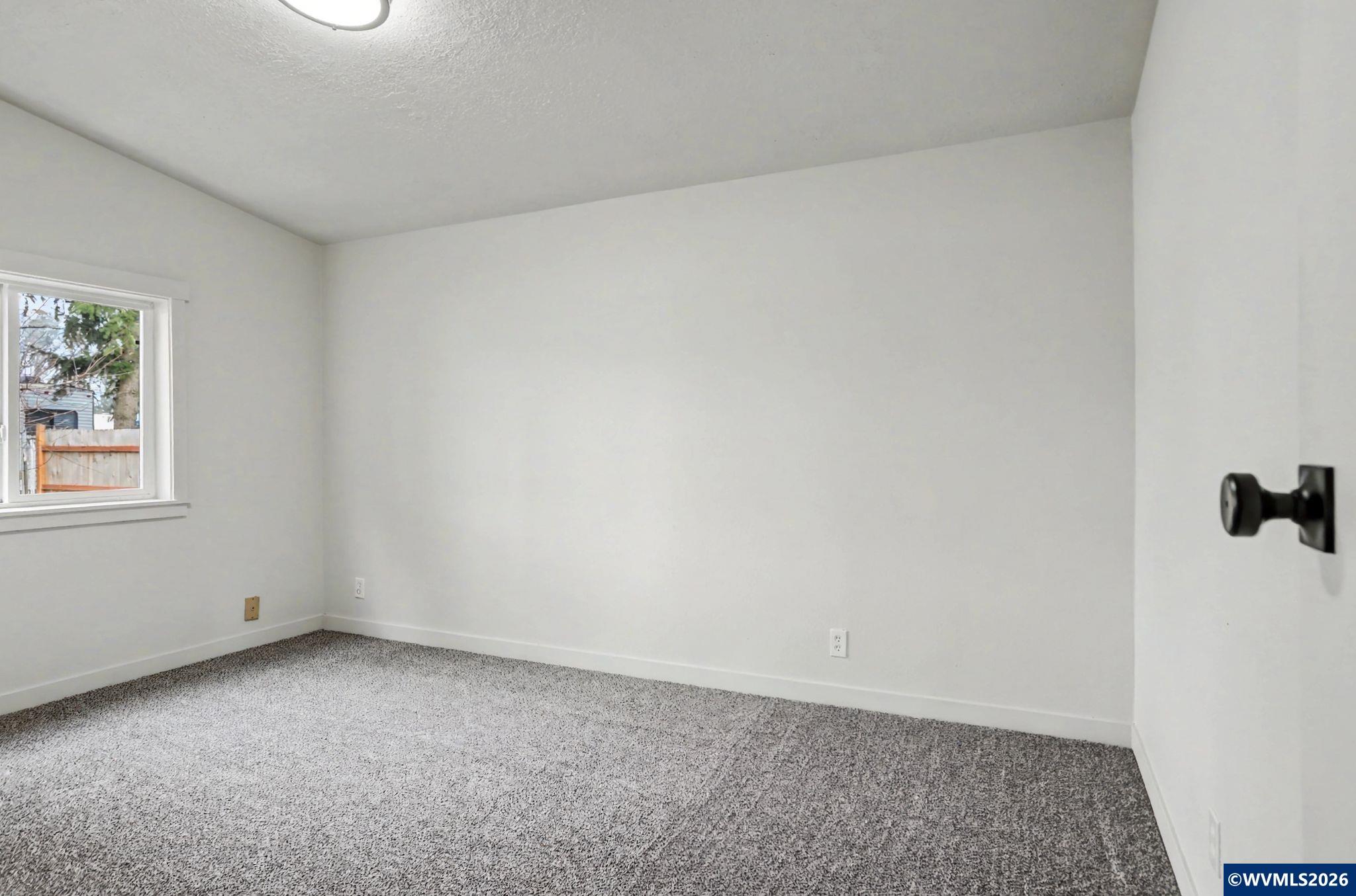 3735 Knox Butte Road East Albany, OR 97322 - Photo 17 of 21