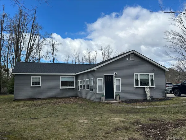 $549,900 | 7726 Lake Street, Alanson, MI 49706