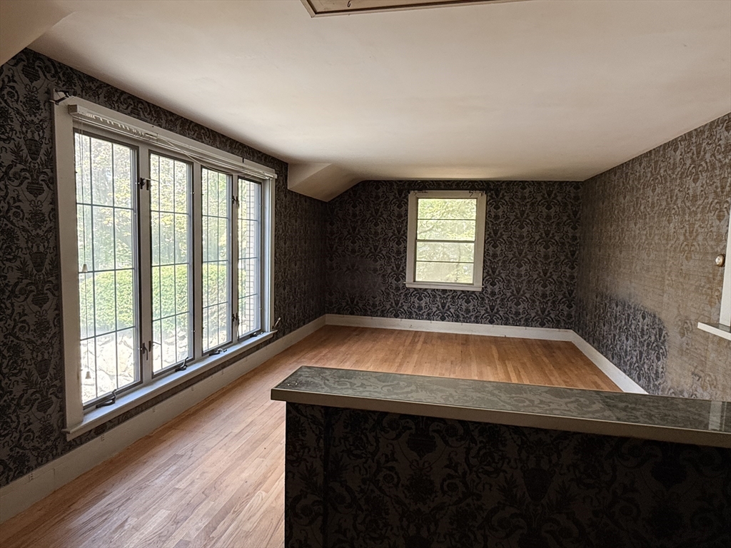 1049 Tucker Road Dartmouth, MA 02747 - Photo 16 of 21