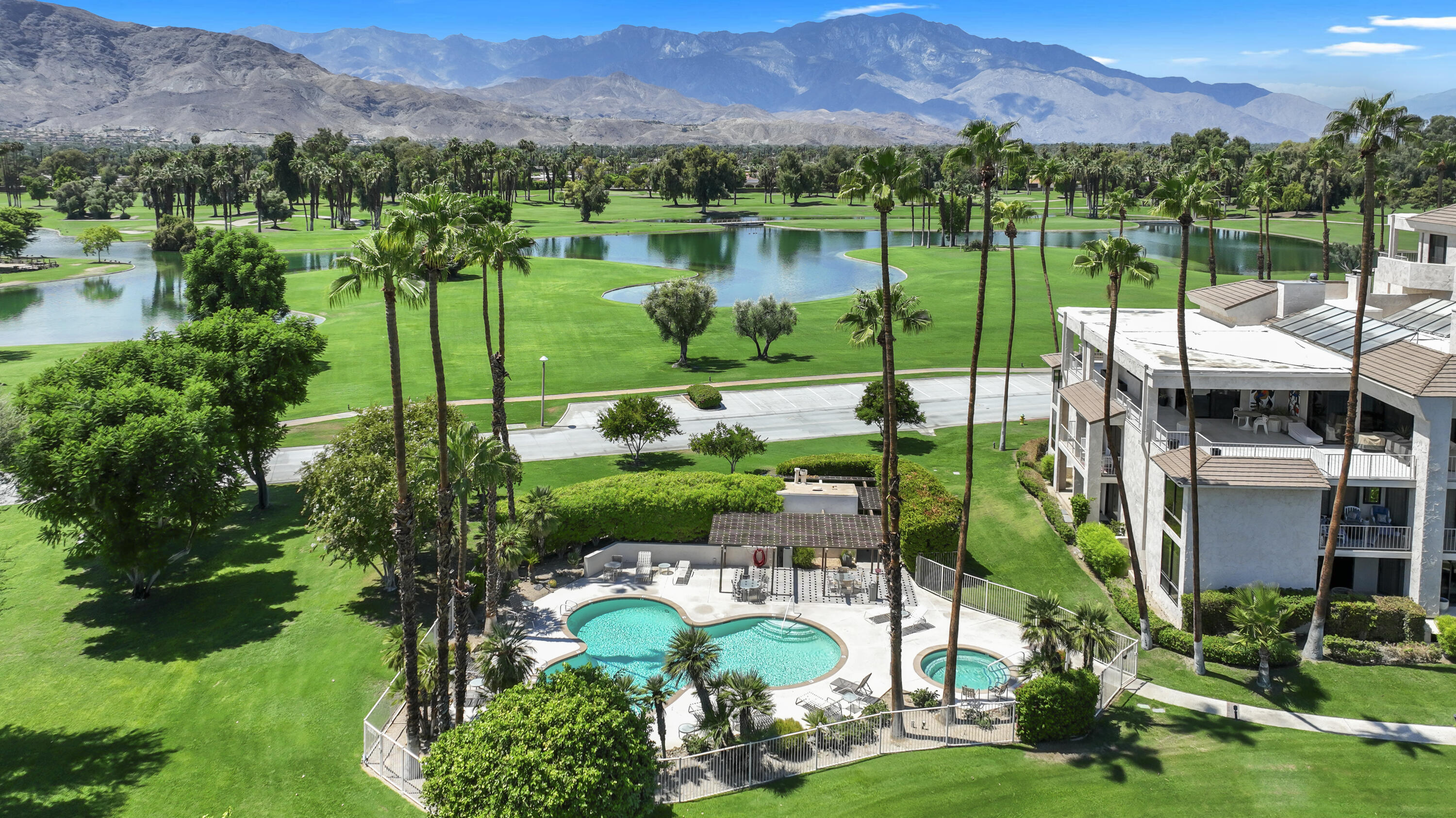 910 Island Drive, Unit 406 Rancho Mirage, CA 92270 - Photo 44 of 54 IslandDr910#56