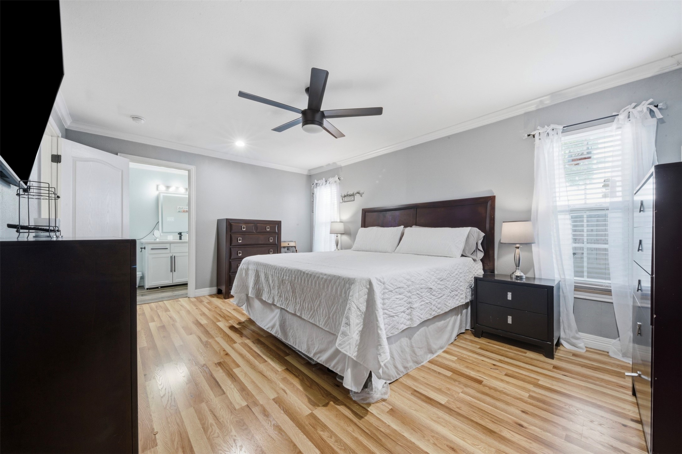 321 Reid Street Houston, TX 77022 - Photo 18 of 45