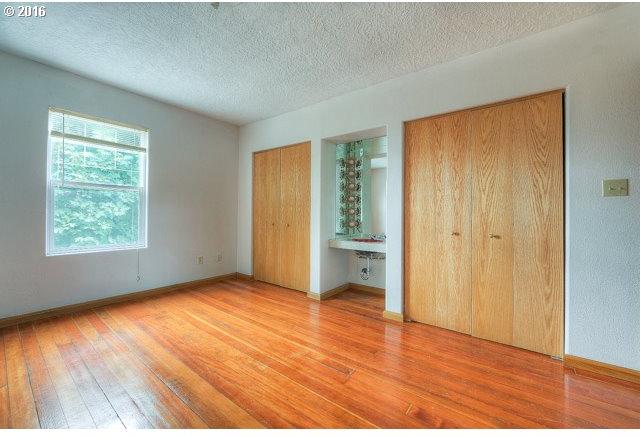 1103 Division Street Camas, WA 98607 - Photo 12 of 18 Bedroom