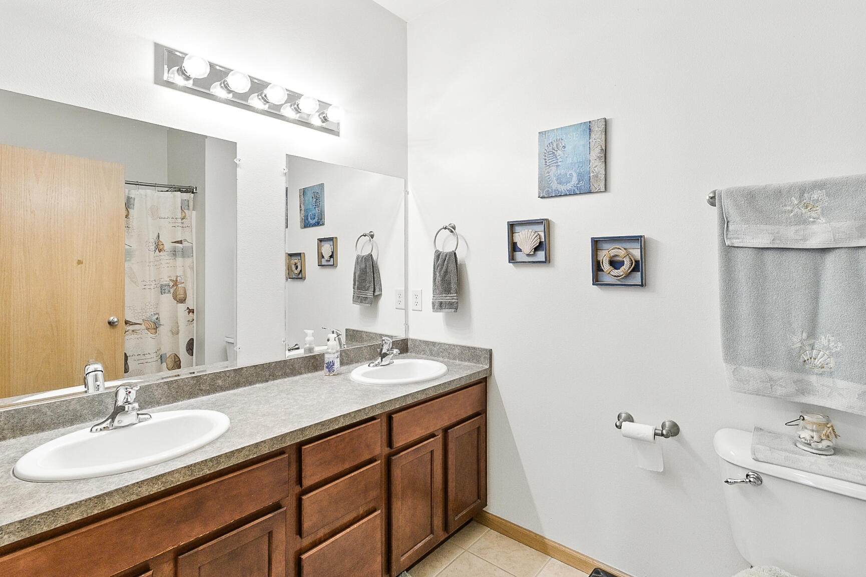 711 Cherokee Path, Unit 6 Lake Mills, WI 53551 - Photo 12 of 22 25