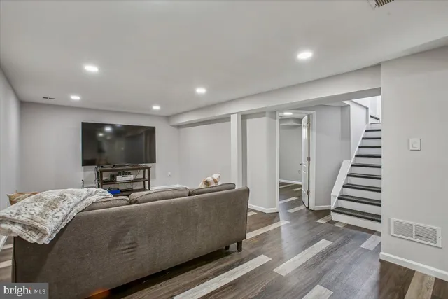 $717,000 | 6916 Ruskin Street, Springfield, VA 22150