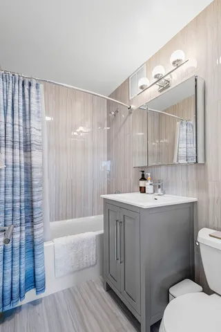 $190,000 | 655 West Irving Park Road, Unit 2403, Chicago, IL 60613