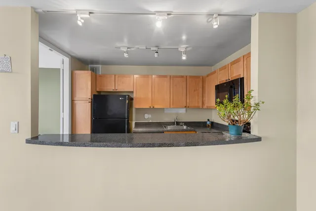 $190,000 | 655 West Irving Park Road, Unit 2403, Chicago, IL 60613