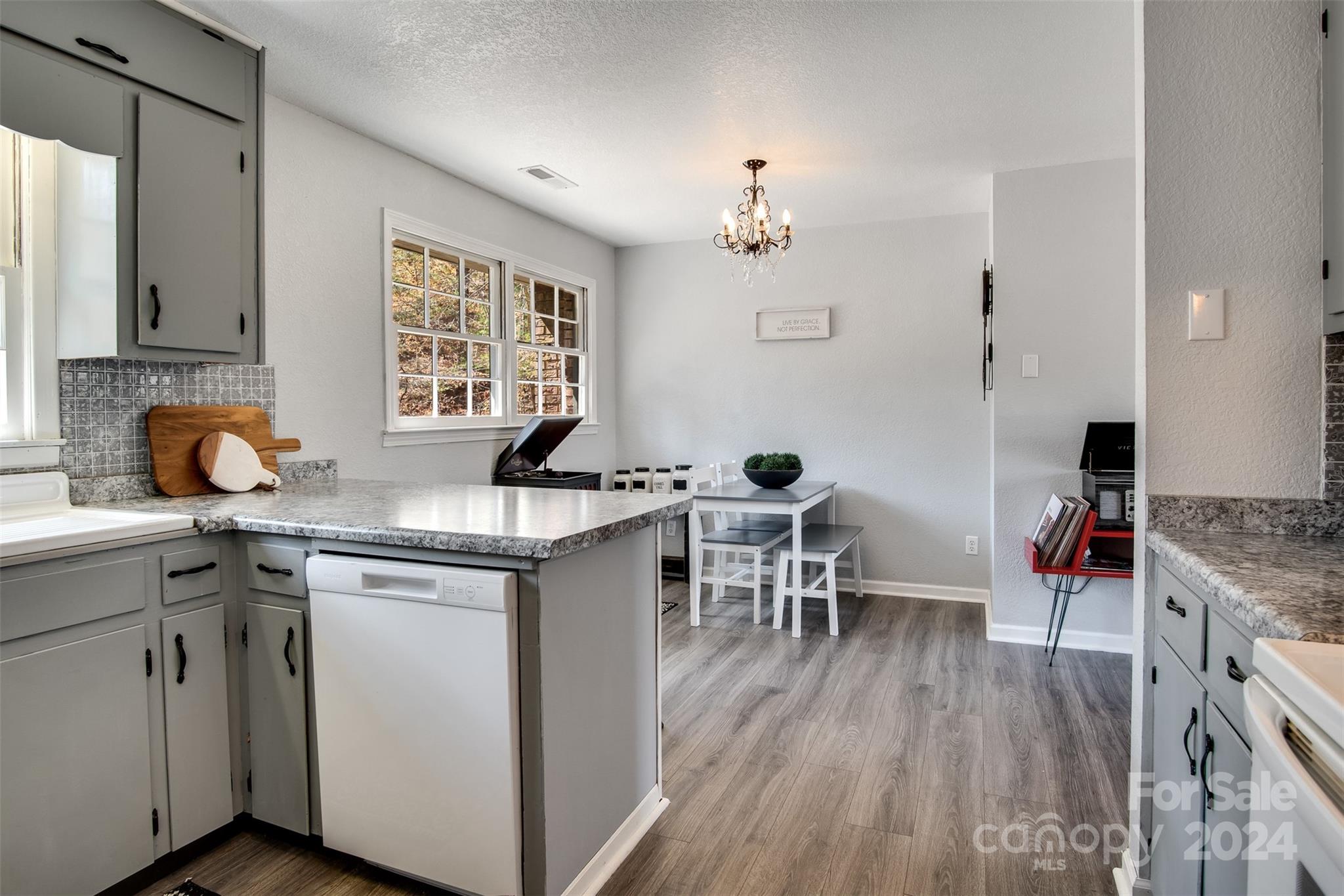 1118 Fulcher Road Franklin, NC 28734 - Photo 15 of 48 Gallery Image 15