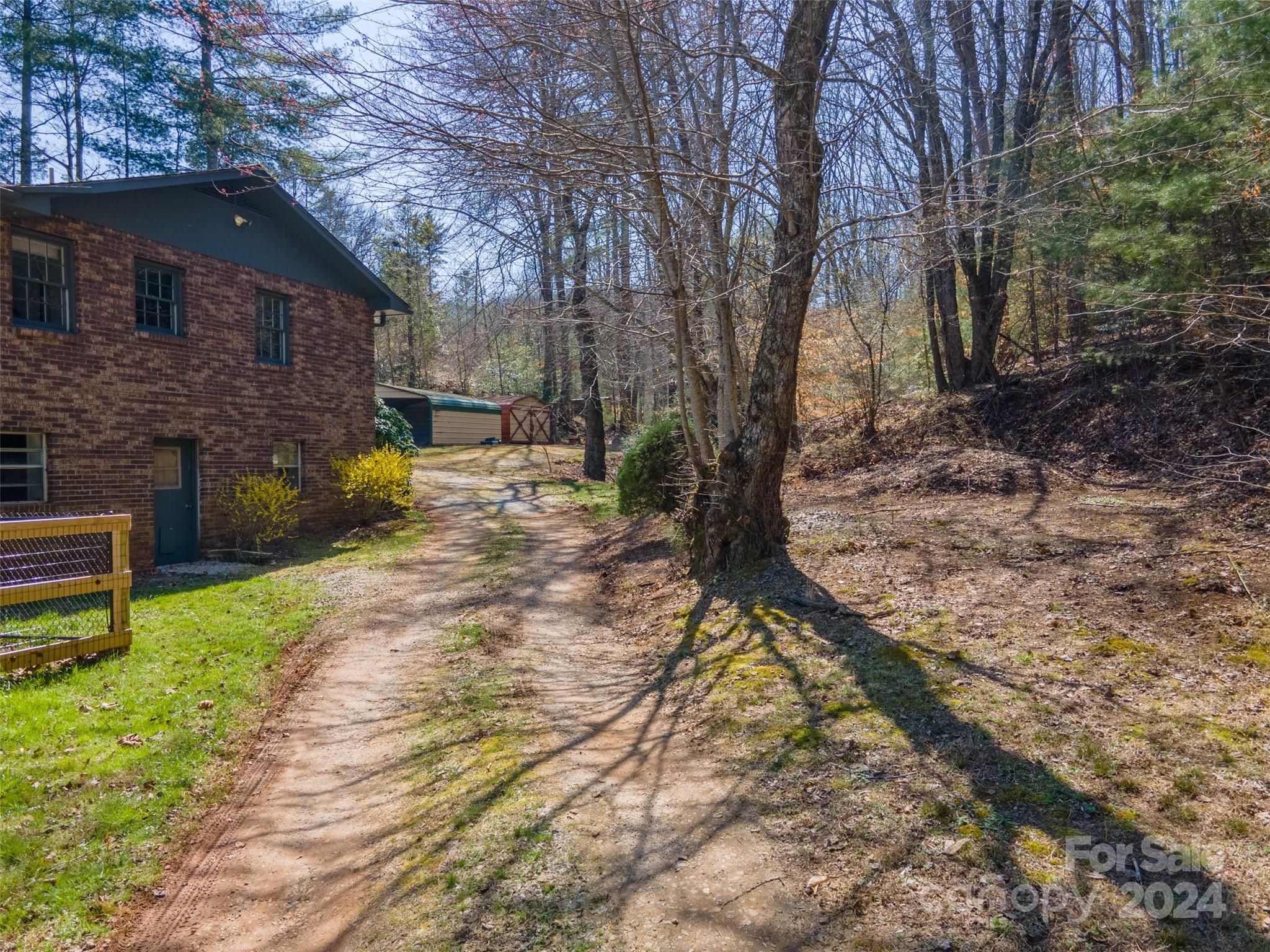 1118 Fulcher Road Franklin, NC 28734 - Photo 35 of 48 Gallery Image 35