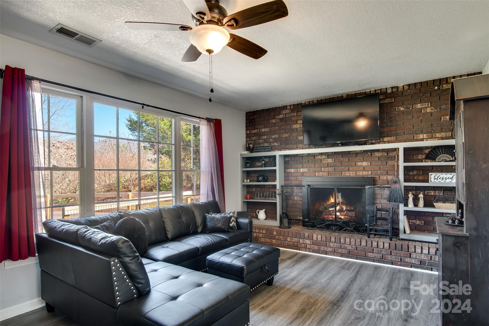 1118 Fulcher Road Franklin, NC 28734 - Photo 7 of 48 Gallery Image 7
