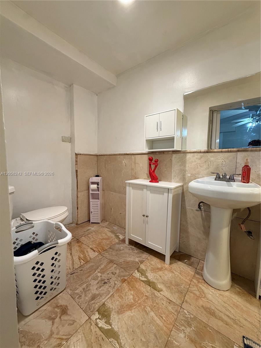 107 Edmund Road West Park, FL 33023 - Photo 10 of 19 Gallery Image 10