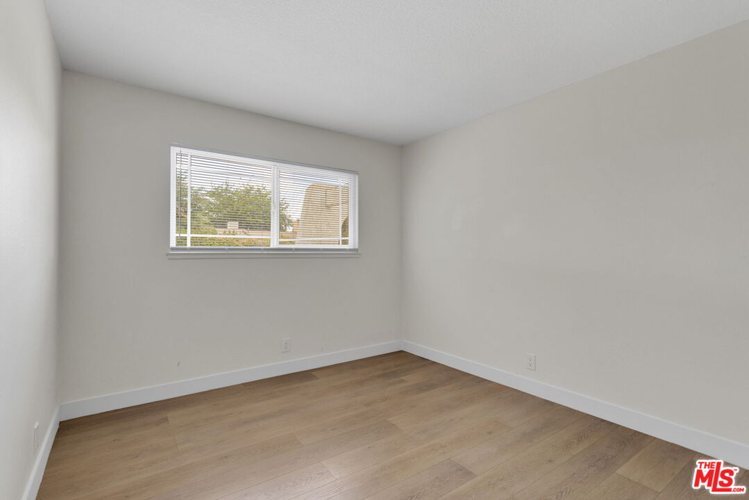 12625 Tamiani Road Apple Valley, CA 92308 - Photo 19 of 49