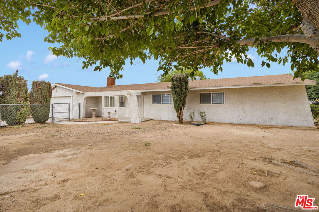 12625 Tamiani Road Apple Valley, CA 92308 - Photo 2 of 49