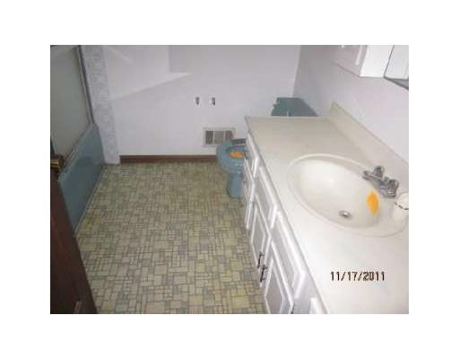 50323 Mott Road Belleville, MI 48111 - Photo 9 of 14 Photo 9