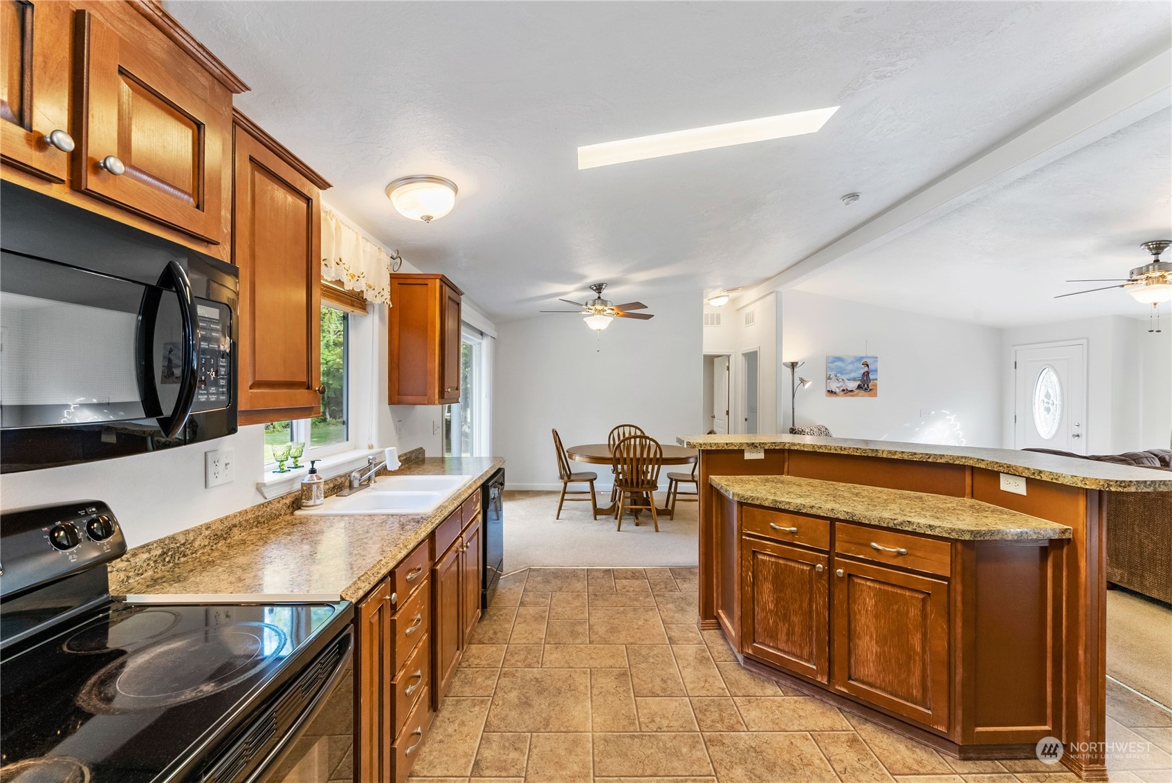 1635 Southwest Old Clifton Road Port Orchard, WA 98367 - Photo 15 of 40 Gallery Image 15