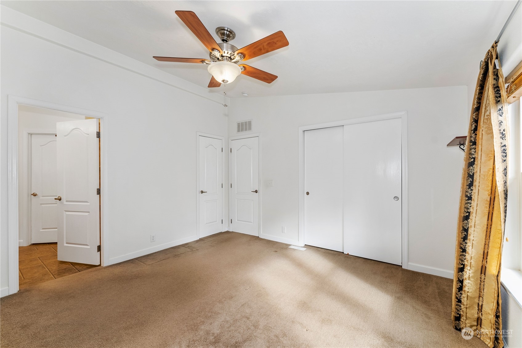 1635 Southwest Old Clifton Road Port Orchard, WA 98367 - Photo 19 of 40 Gallery Image 19