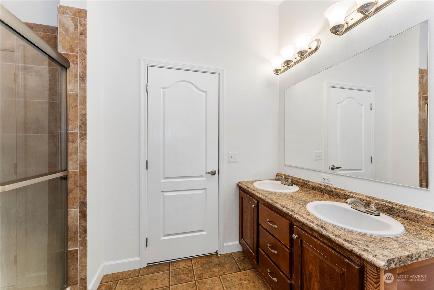 1635 Southwest Old Clifton Road Port Orchard, WA 98367 - Photo 20 of 40 Gallery Image 20