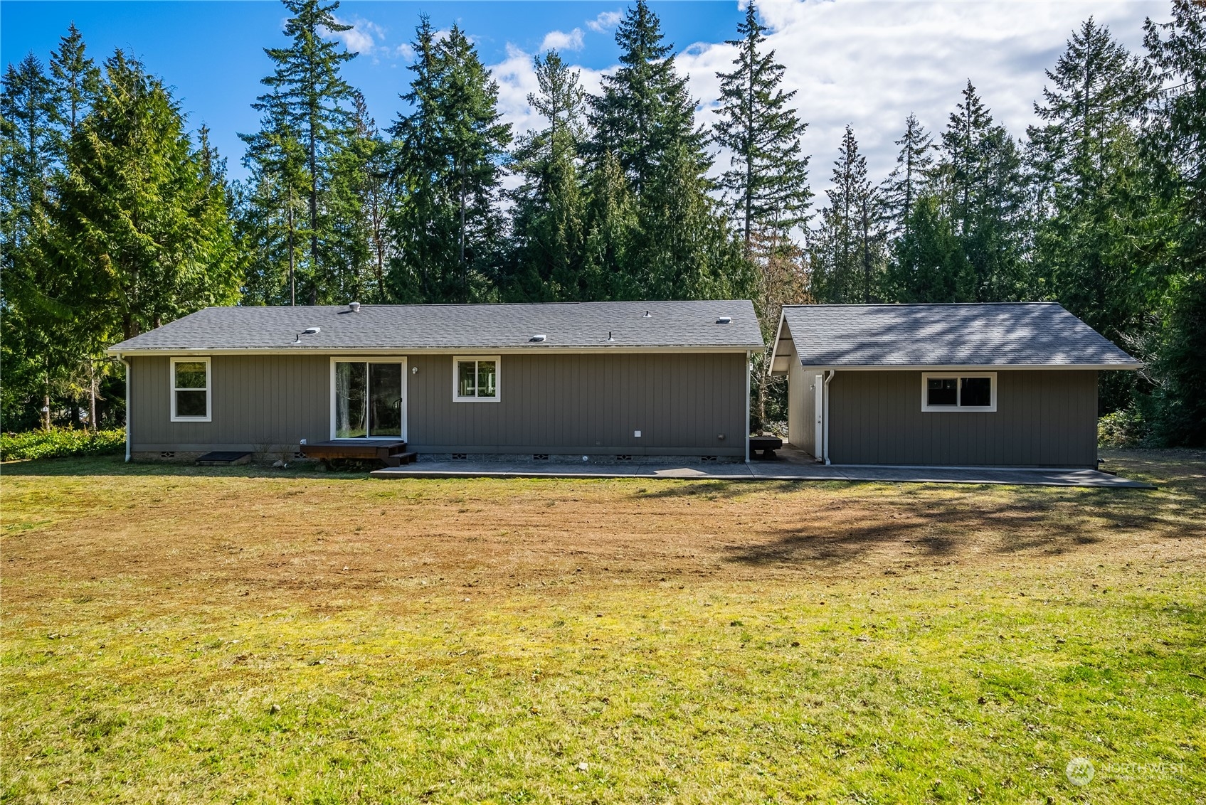 1635 Southwest Old Clifton Road Port Orchard, WA 98367 - Photo 29 of 40 Gallery Image 29