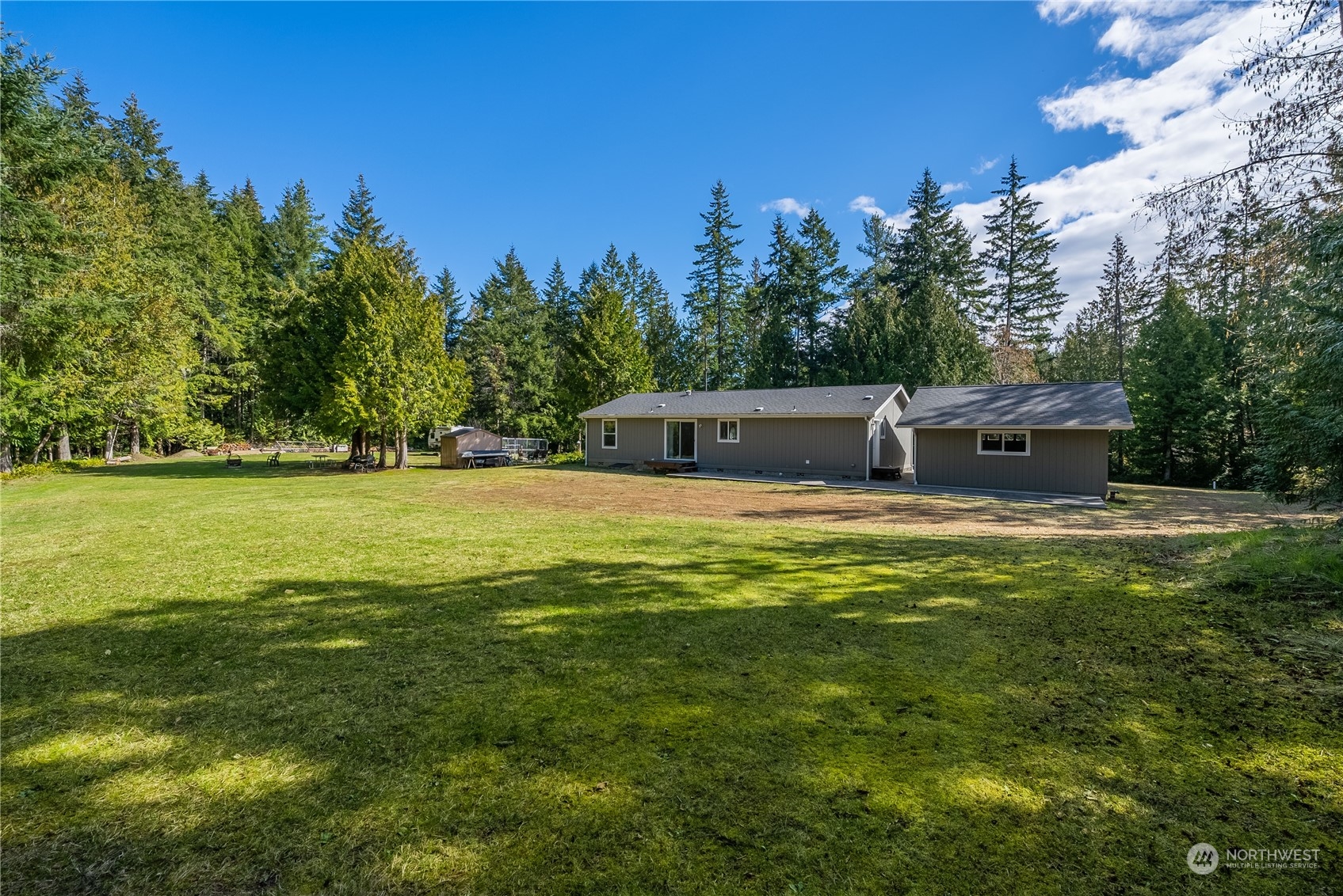 1635 Southwest Old Clifton Road Port Orchard, WA 98367 - Photo 30 of 40 Gallery Image 30