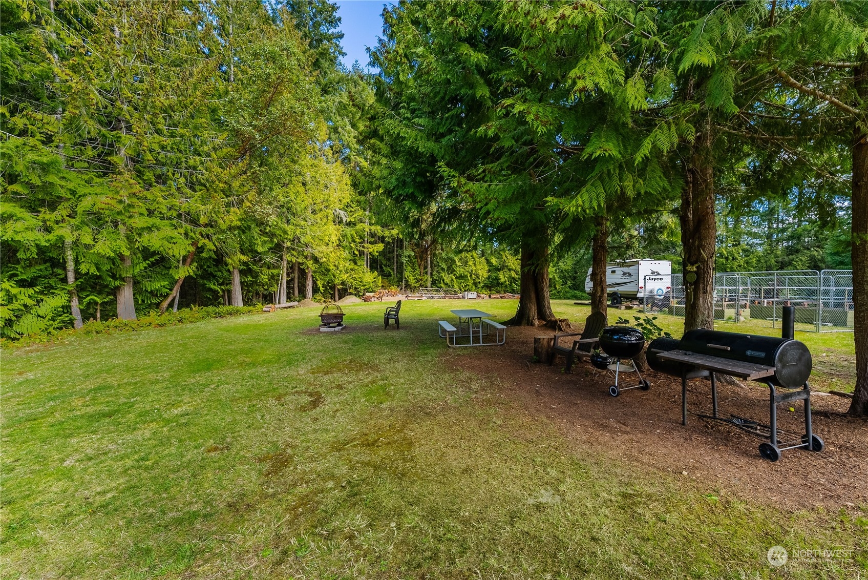 1635 Southwest Old Clifton Road Port Orchard, WA 98367 - Photo 36 of 40 Gallery Image 36