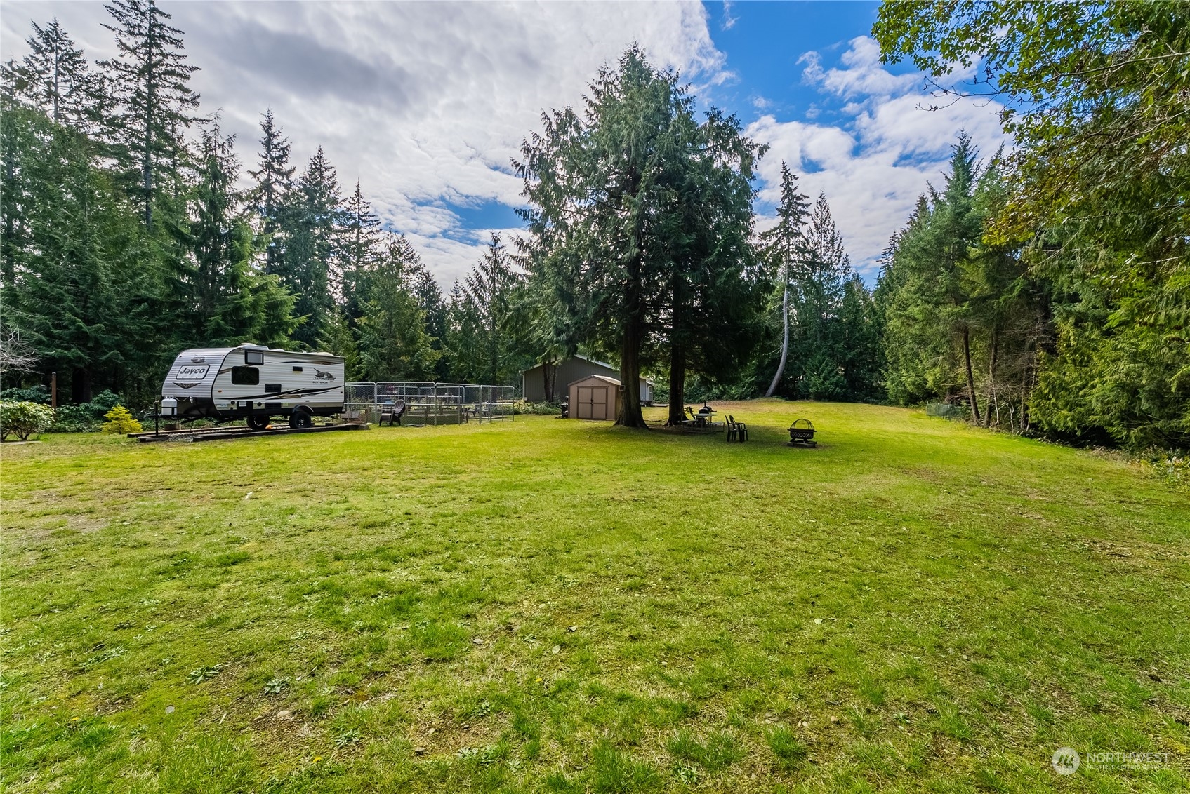 1635 Southwest Old Clifton Road Port Orchard, WA 98367 - Photo 38 of 40 Gallery Image 38