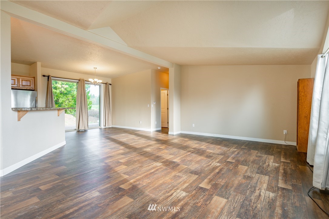 1402 Kelly Road Bellingham, WA 98226 - Photo 4 of 26