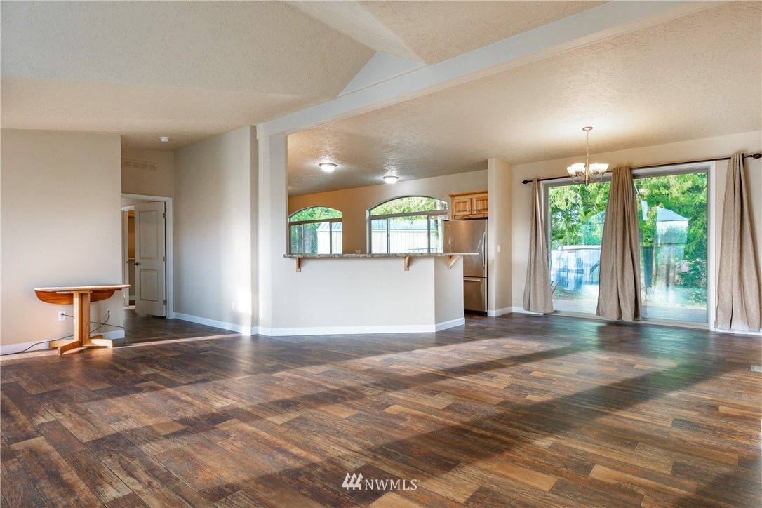 1402 Kelly Road Bellingham, WA 98226 - Photo 5 of 26