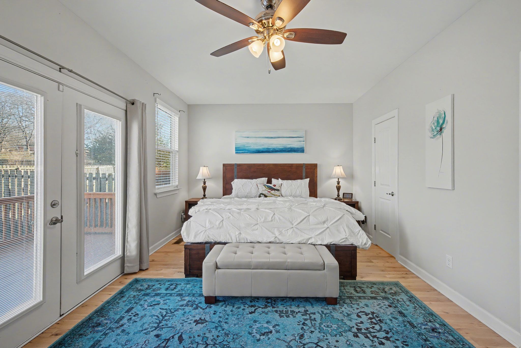 912 Pierce Road Madison, TN 37115 - Photo 14 of 32 a bedroom with a bed and lamp