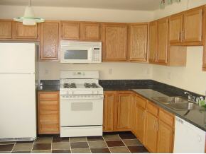721-8 Mammoth Road, Unit 8 Manchester, NH 03104 - Photo 3 of 11