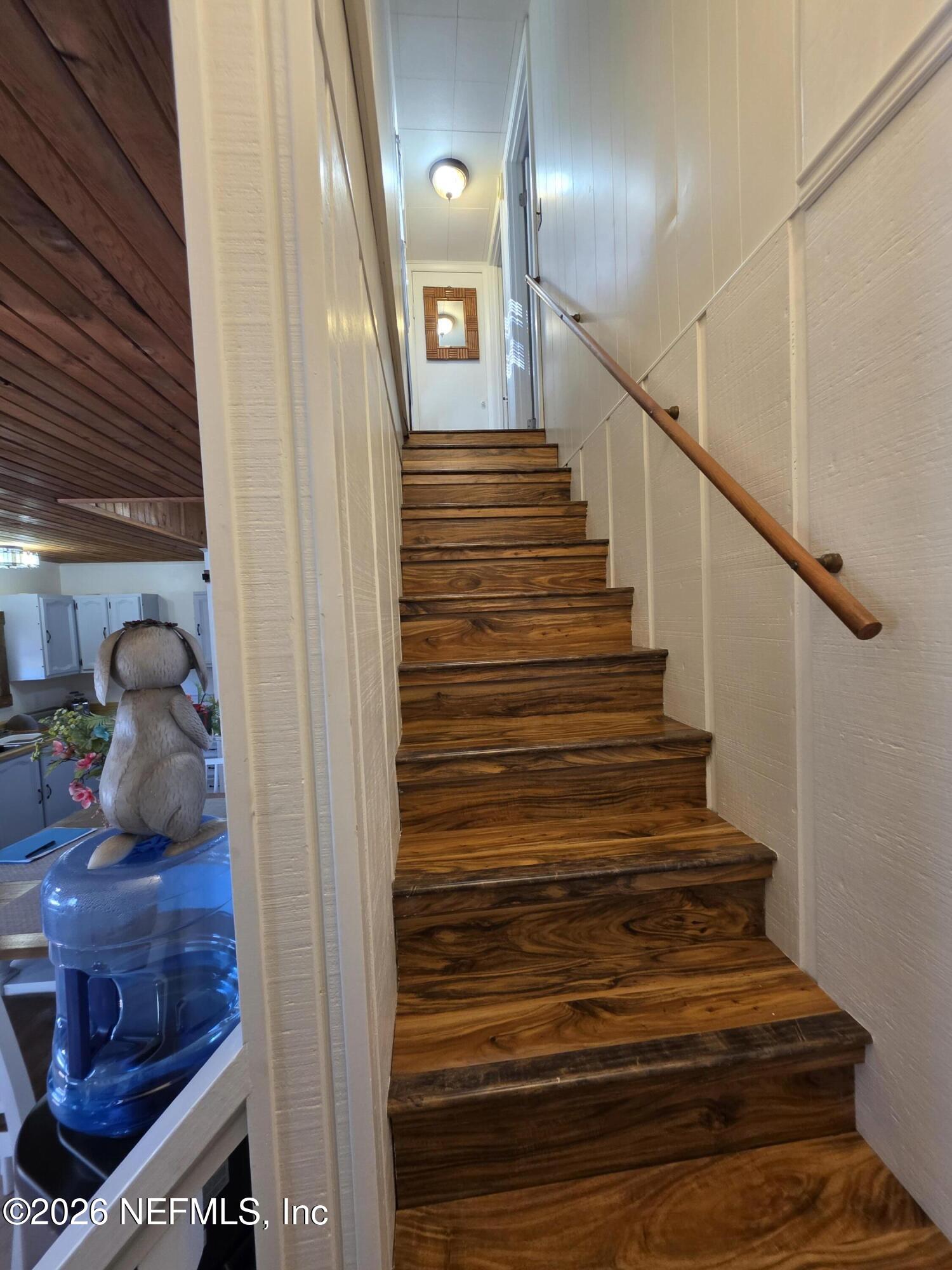 108 Creekside Road Satsuma, FL 32189 - Photo 43 of 51 a view of entryway