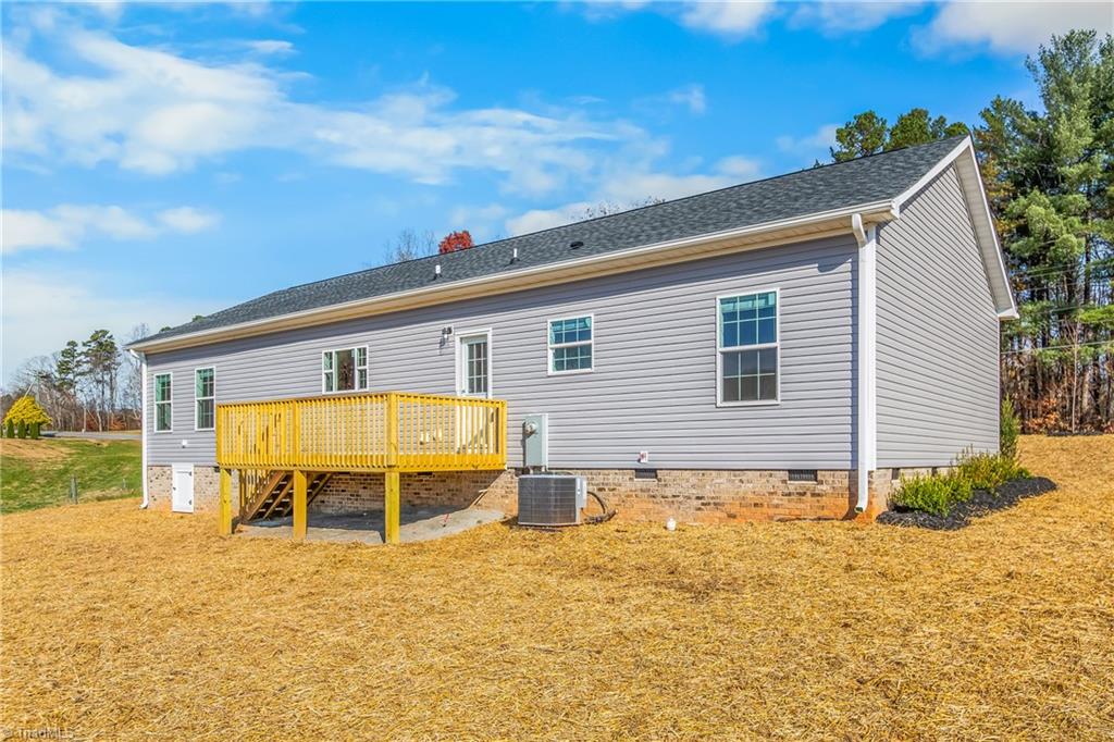 6782 Siloam Road Siloam, NC 27047 - Photo 33 of 43