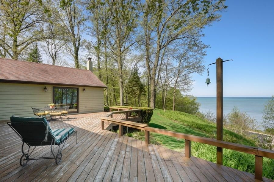 1080 Sylvan Road Benton Harbor, MI 49022 - Photo 6 of 23 20_1080SylvanDrive_85001_Patio_LowRes