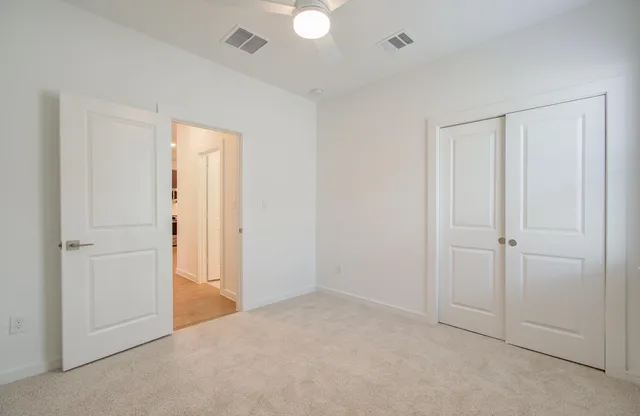 $2,300 | 225 Little Spg Court, Anahuac, TX 77514