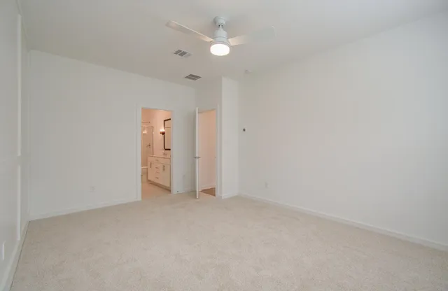 $2,300 | 225 Little Spg Court, Anahuac, TX 77514