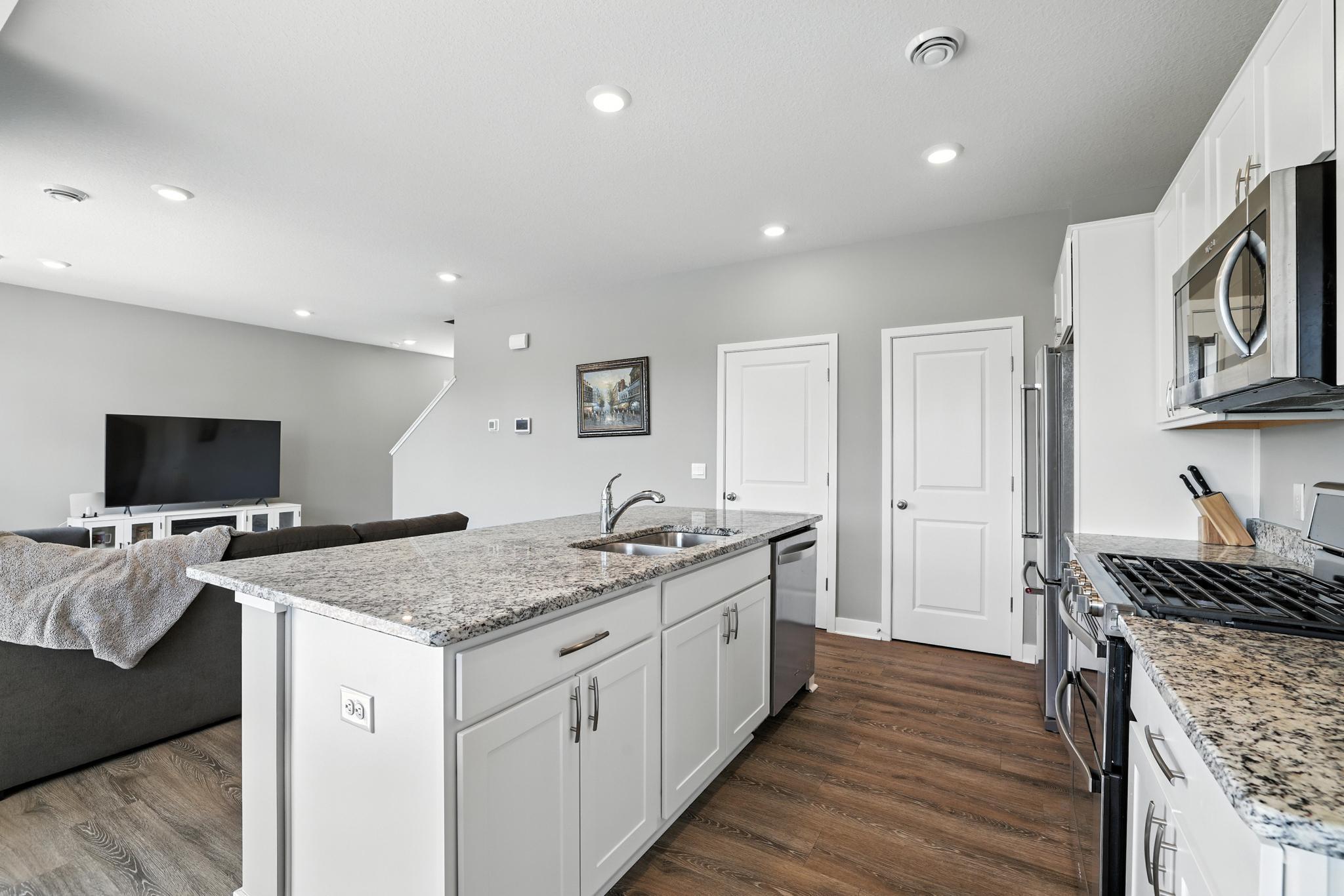 20912 Flanders Way Farmington, MN 55024 - Photo 5 of 34