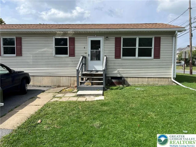 $1,595 | 6 Eley Street, Nazareth, PA 18064