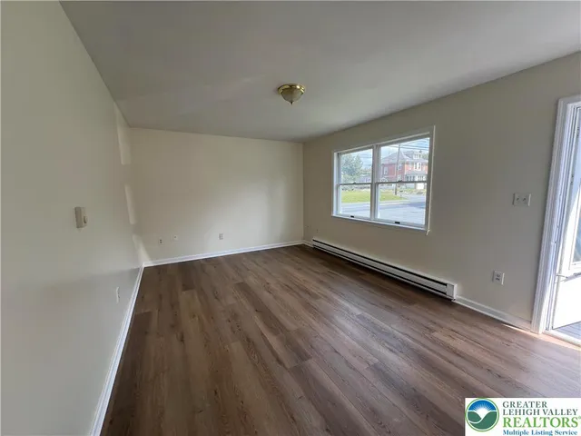 $1,595 | 6 Eley Street, Nazareth, PA 18064