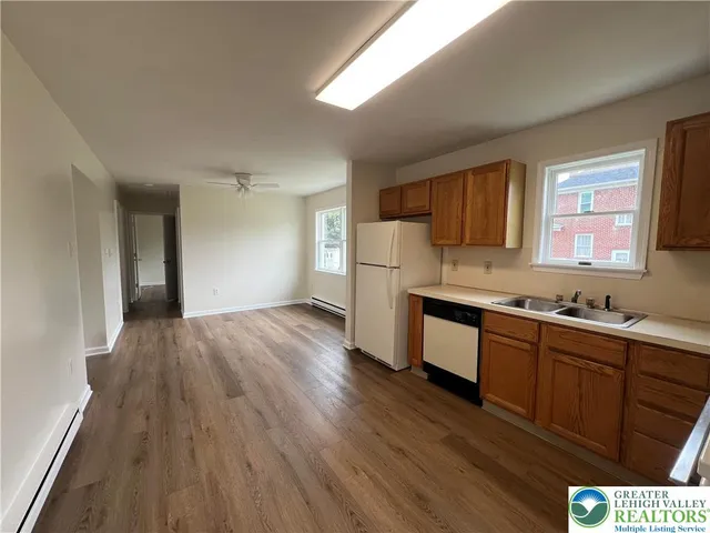 $1,595 | 6 Eley Street, Nazareth, PA 18064