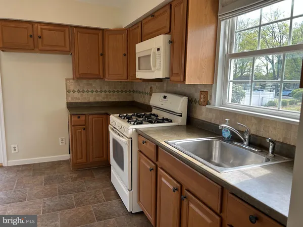 $2,800 | 114 Phillips Avenue, Magnolia, NJ 08049