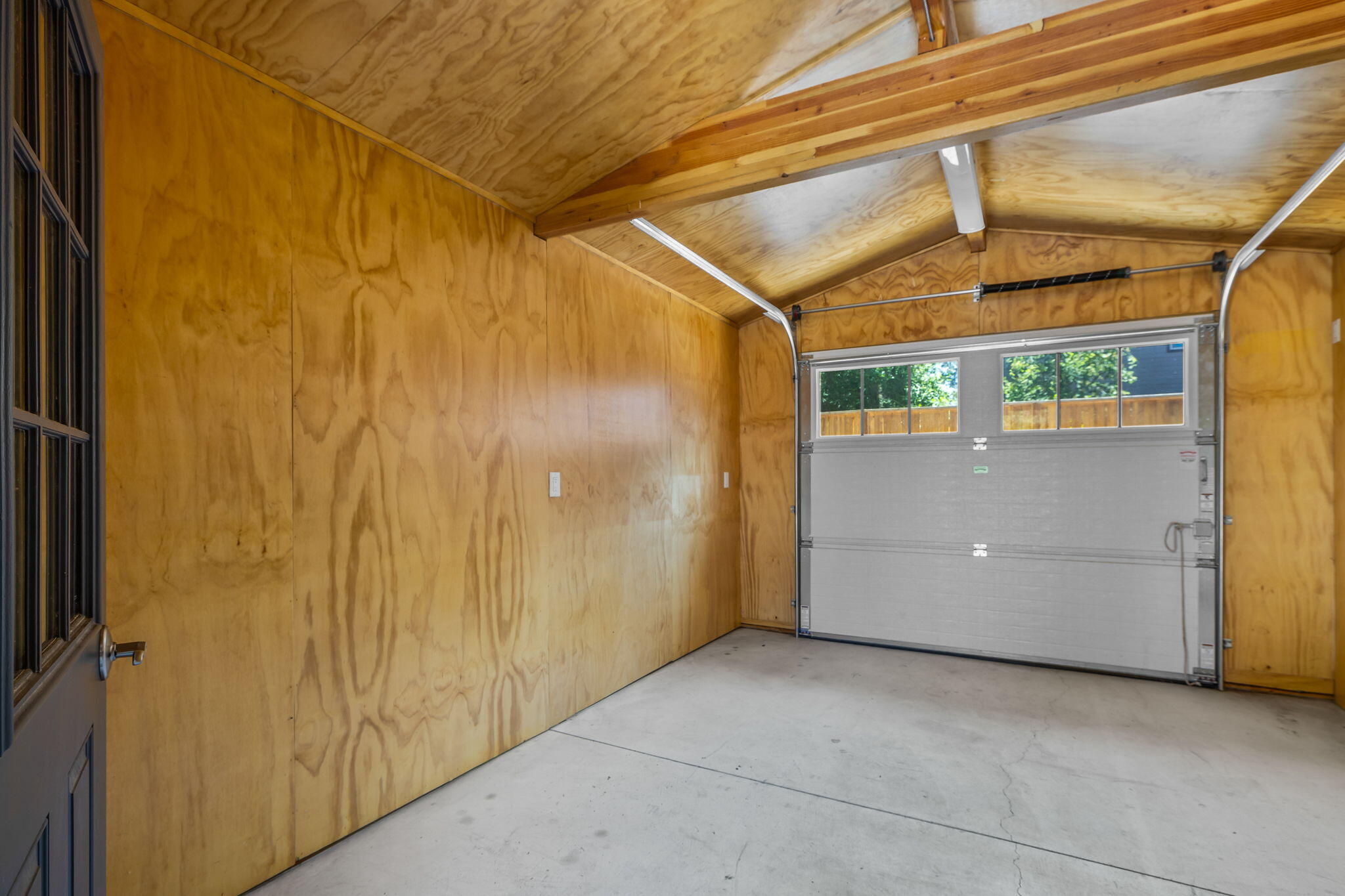 21005 Southeast King Hezekiah Way Bend, OR 97702 - Photo 39 of 50 2025_06_17_21005_se_king_hezekiah_way-65