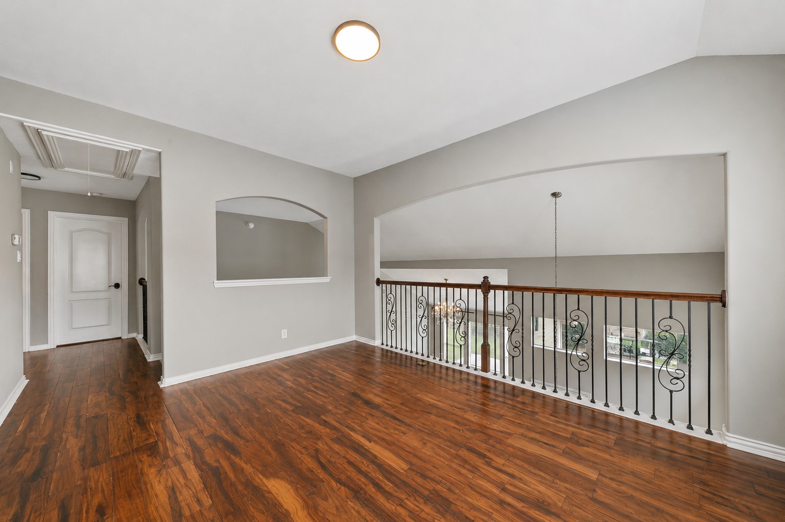 9438 Emerald Lakes Drive Rosharon, TX 77583 - Photo 18 of 36 a view of a livingroom with wooden floor