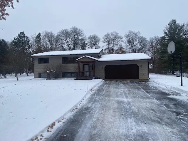 $294,900 | 13411 Shadowwood Drive North, Baxter, MN 56425