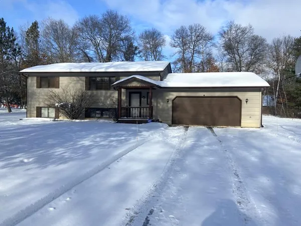 $289,900 | 13411 Shadowwood Drive North, Baxter, MN 56425