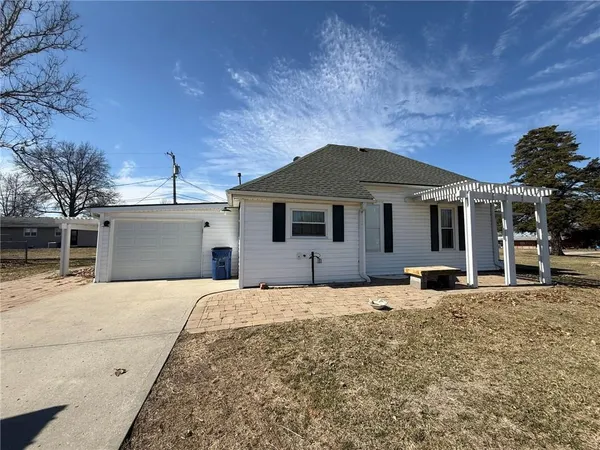 $129,000 | 1302 Green Drive, Gallatin, MO 64640