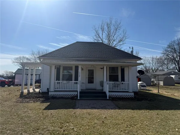 $129,000 | 1302 Green Drive, Gallatin, MO 64640