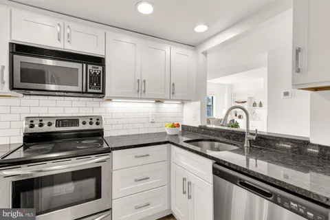 $550,000 | 1727 R Street Northwest, Unit 402, Washington, DC 20009